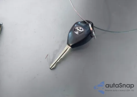 2011 Toyota Avalon Limited z USA, uszkodzony, nr VIN 4T1BK3DB2B4436419